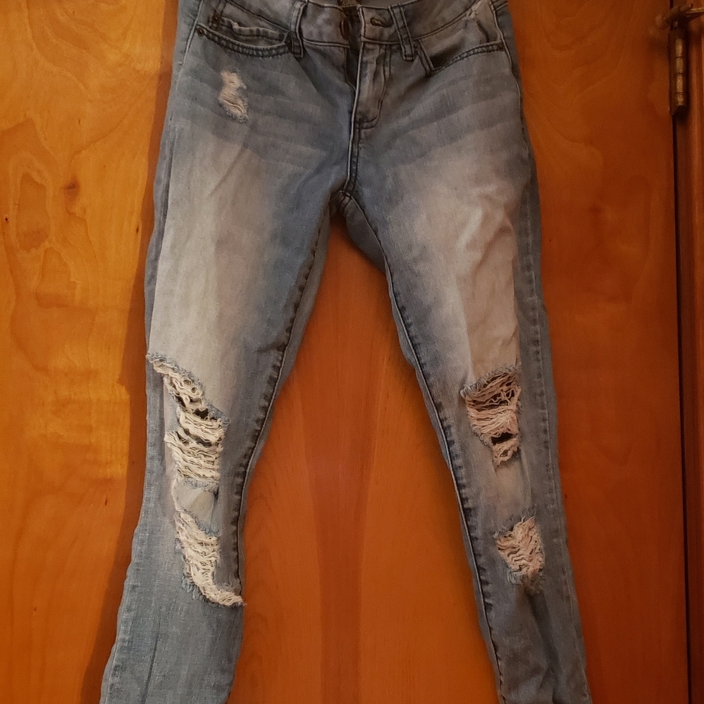 Skinny ripped jeans